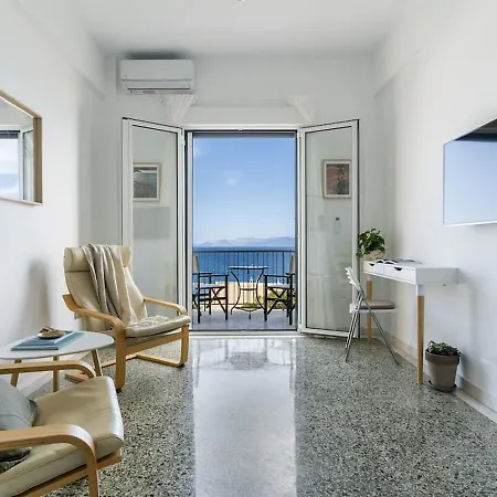 On The Port Apartment Rafina  Exterior photo