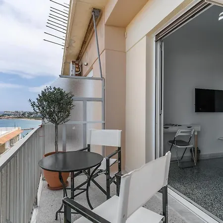 On The Port Apartment Rafina  Exterior photo
