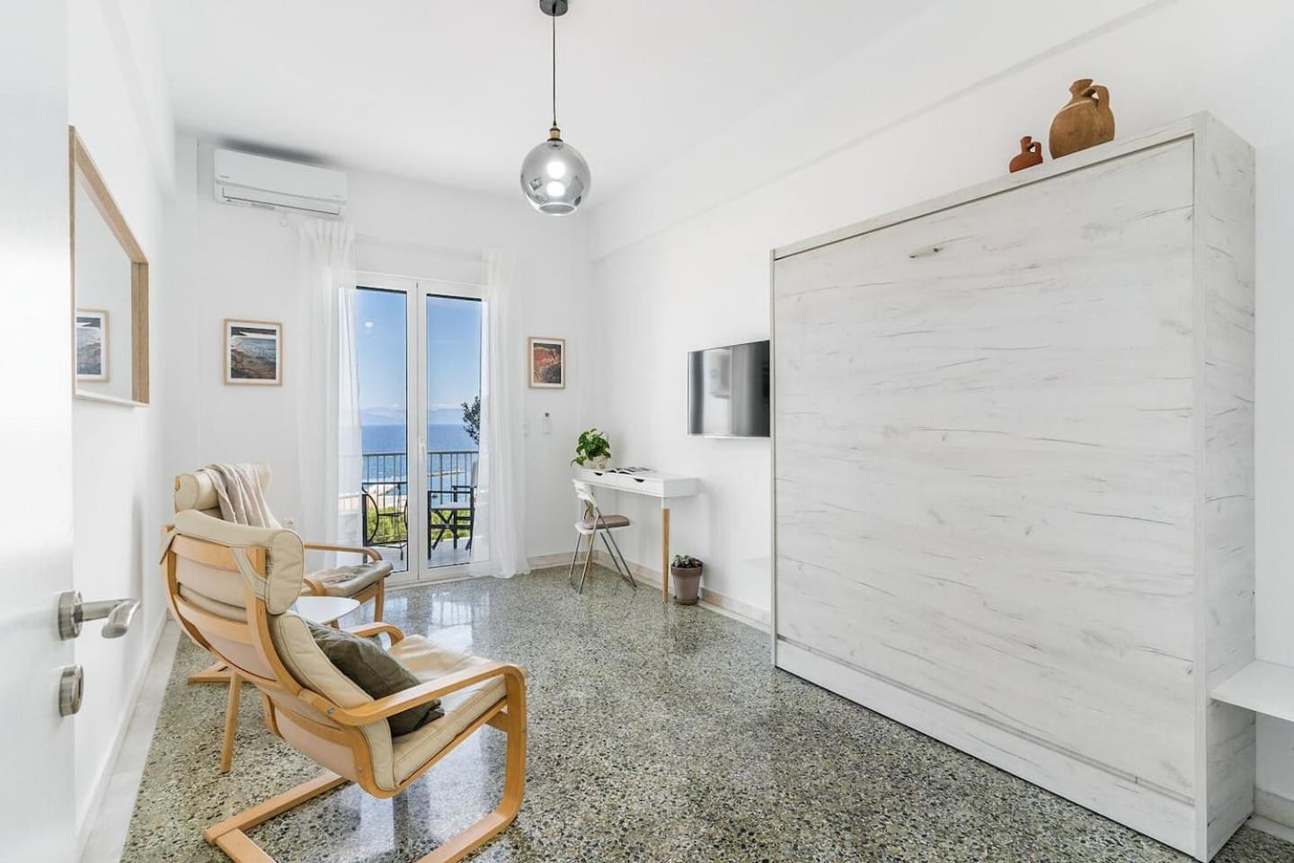 Apartment On The Port *